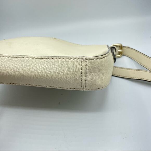 Kate Spade Cream Leather Square Crossbody Handbag Purse Medium Bag Classic - Picture 9 of 15